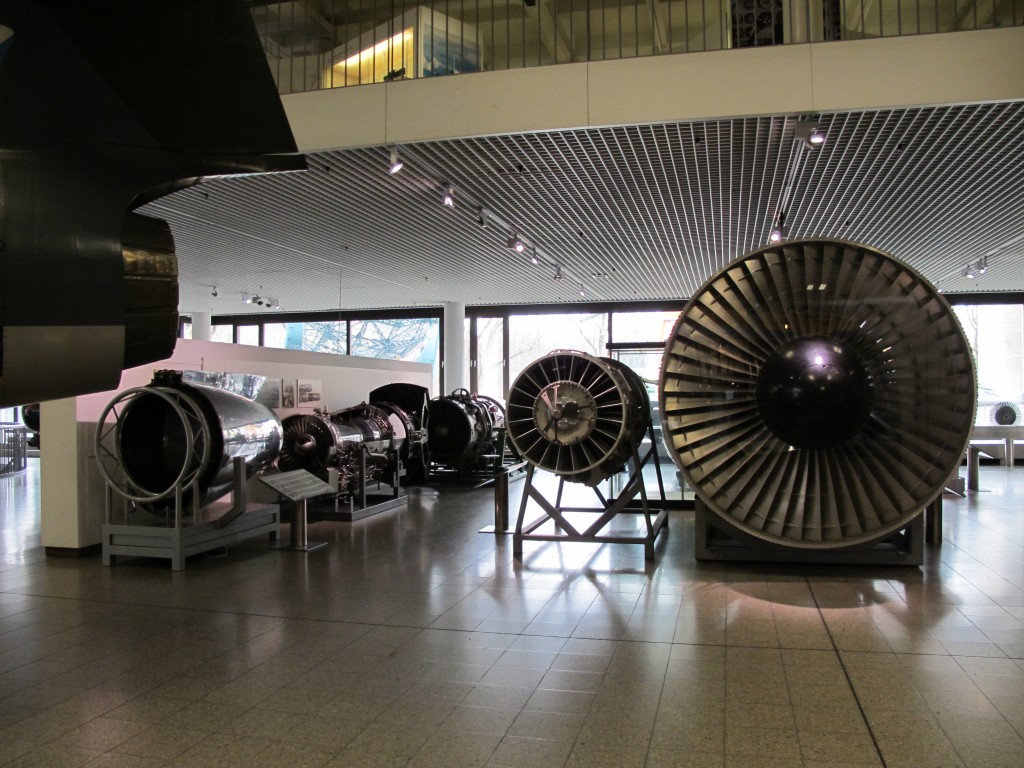 ジェットエンジン等2