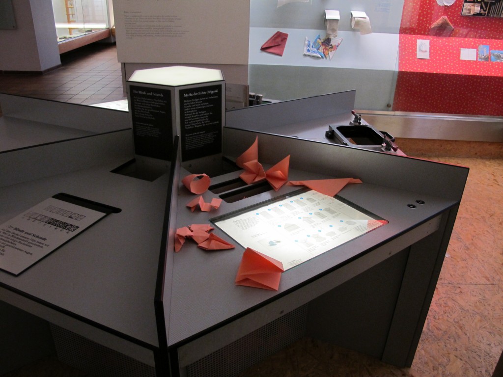 折り紙コーナー