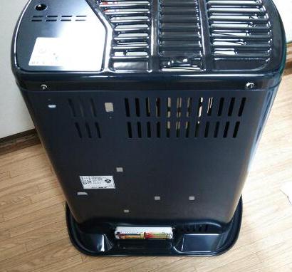 コロナ石油ストーブの電池部分