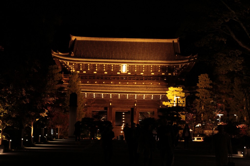 知恩院ライトアップ2