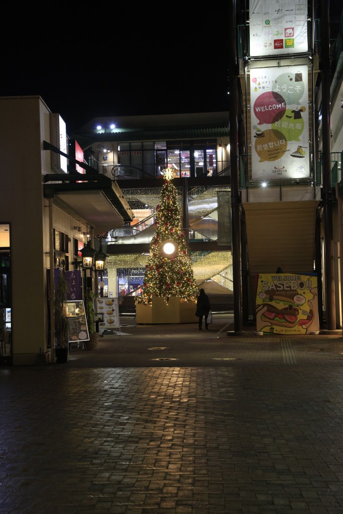 佐世保駅のクリスマスツリー