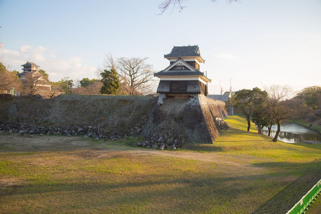 崩壊した石垣の現状