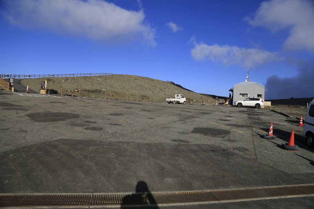 火口付近の工事の様子2