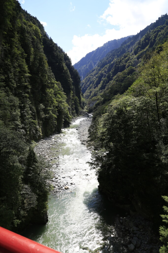 橋から見下ろす絶景