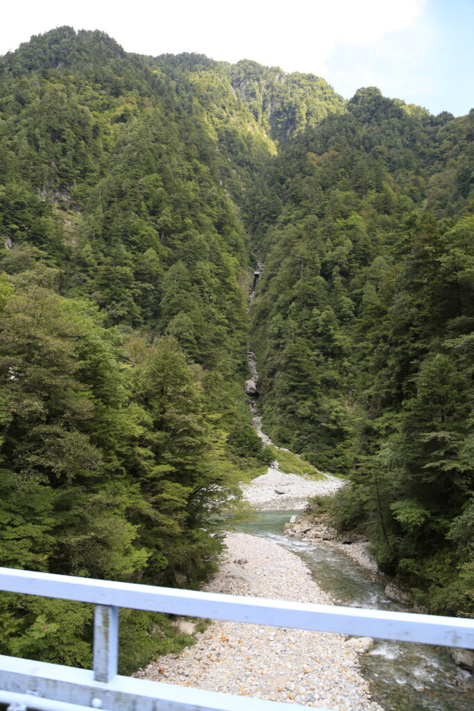 鐘釣付近の車窓2