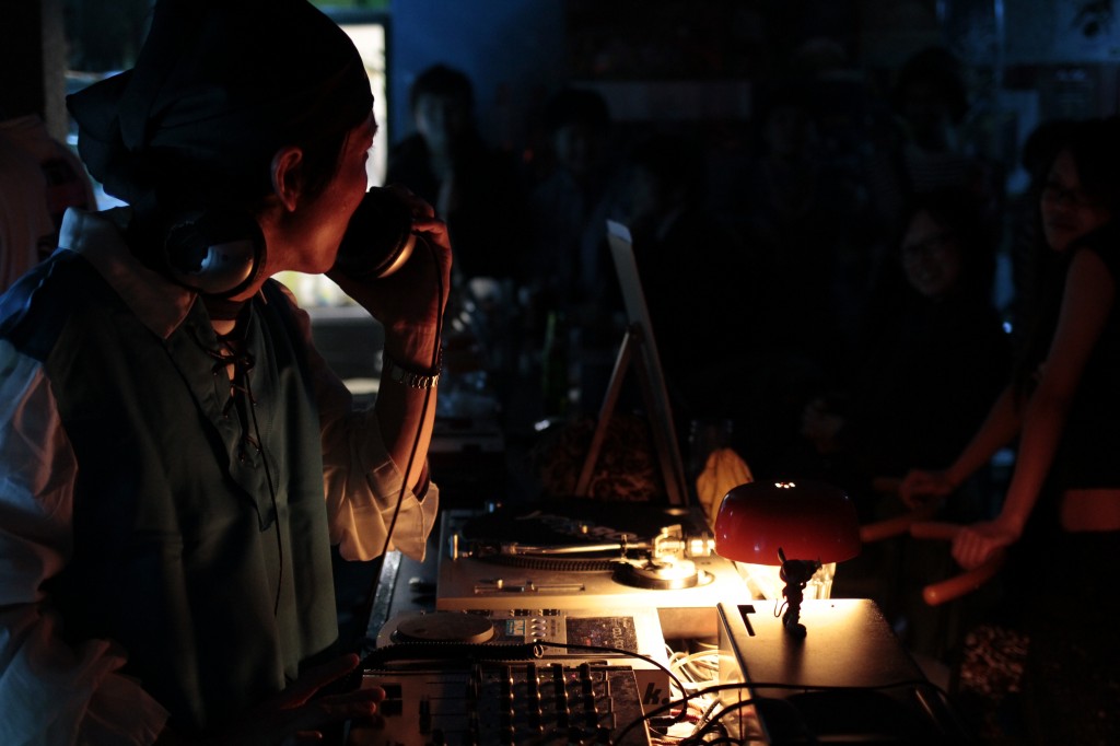 _MG_6295 ヘッドフォンマイクパフォーマンス